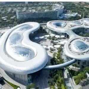 North Glass's ultra-large curved arc glass outlines the 