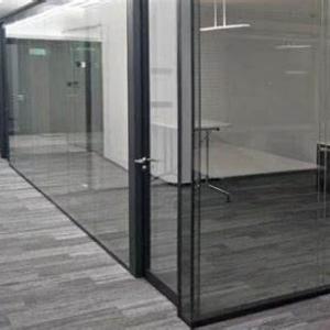 Unidirectional perspective glass
